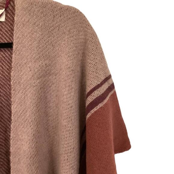 Treasure & Bond Open Front Tassel Knit Poncho In Pink Combo One Size - Picture 5 of 13